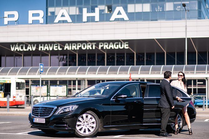 Prague Airport Private Arrival Transfer - Why a Private Transfer Makes Life Easier