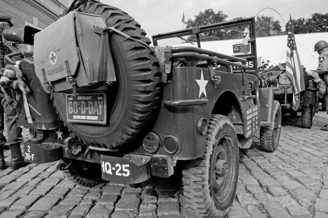 Prague Communism and World War II Walking Tour - What Makes This Tour Stand Out