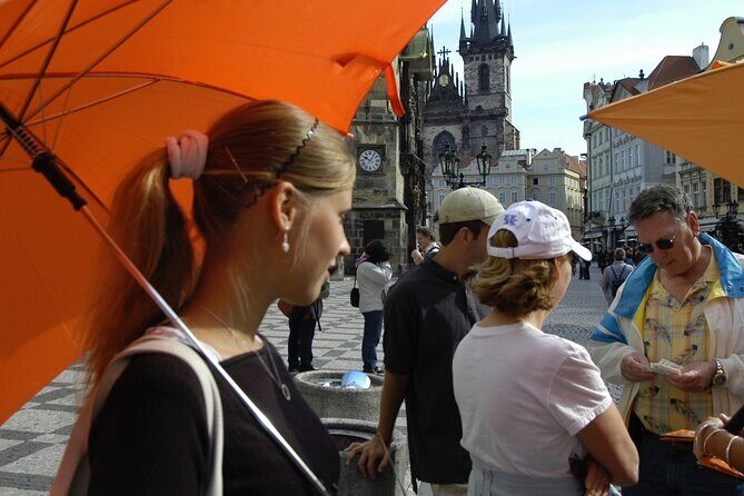 Prague Highlights Guided Tour with Lunch, Boat Trip and Pickup - The Dining and Scenery Experience