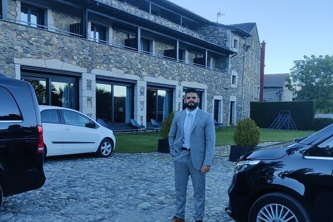 Premium Transfer from / to Airport and Port - Who Would Benefit Most from This Service?