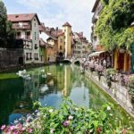 Private 2-hour Walking Tour of Annecy with official tour guide - The Experience in Practice