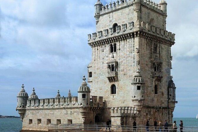 Private 4-hour city tour of Lisbon with driver & official guide w/ Hotel pick up - Downsides and Considerations