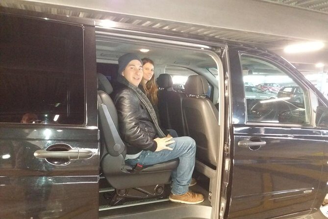 Private Airport transfer From or to Edinburgh airport (One way transfer) - What to Expect When Booking