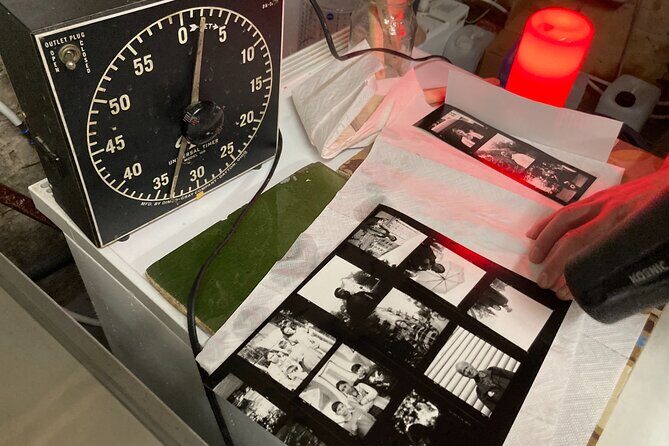 Private Analogue Photography Experience in Berlin - The Darkroom & Film Development Experience