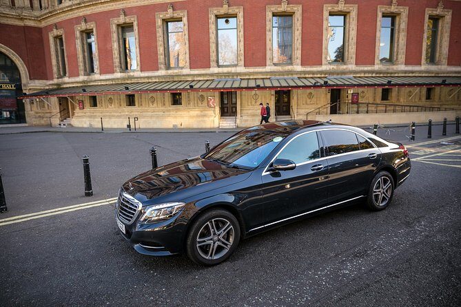 Private Arrival Transfer: Heathrow Airport to Central London - Who Should Consider This Service?