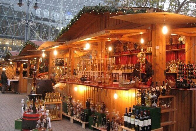 Private Budapest Christmas Market guided tour and Danube Evening cruise package - Starting Point & Itinerary Breakdown