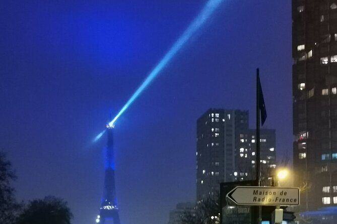 Private car with a driver in Paris 4-6 persons - What You Can Expect from This Service