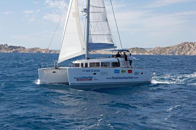 Private Catamaran trips to Lobos Island in Lagoon 400 - The Experience in Practice