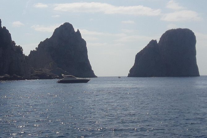 Private Cruise around Capri - yacht 50' - Who Is This Experience Best For?