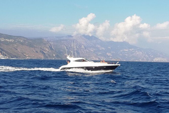 Private Cruise from Naples to Capri and Amalfi Coast - yacht 50' - What the Reviews Say