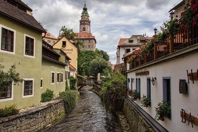 Private day trip from Linz to Cesky Krumlov and back - What Sets This Experience Apart