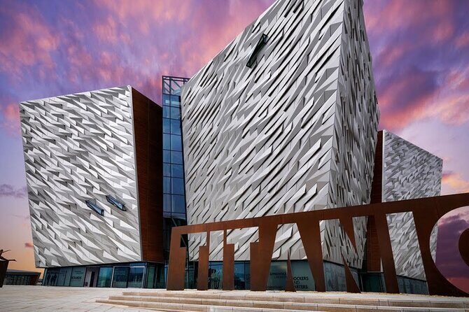 Private Driver Guided Day Tour of Belfast - The Tour’s Pacing and Duration