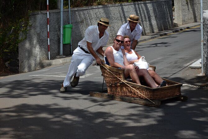 Private Express Tuk Tuk Tour Funchal Old Town & Toboggans - FAQ