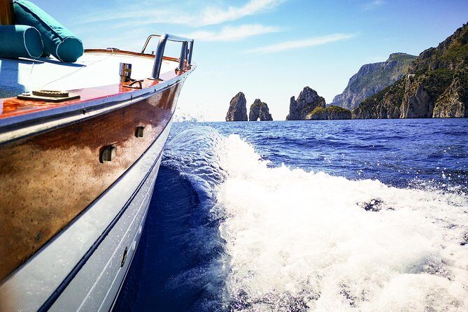 Private Island of Capri Boat Tour for Couples - Who Should Consider This Tour?