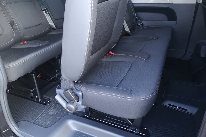 Private Limo Transfer from Beograd Airport to Belgrade downtown - Booking and Confirmation