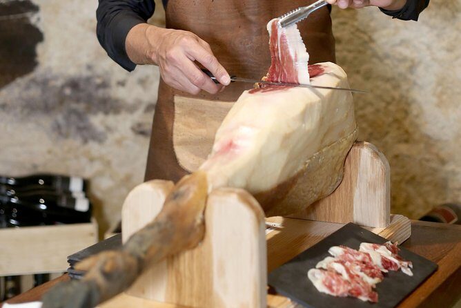 Private Lisbon Walking Tour with Premium Port Wine and Tapas Tasting - The Detailed Breakdown of the Tour