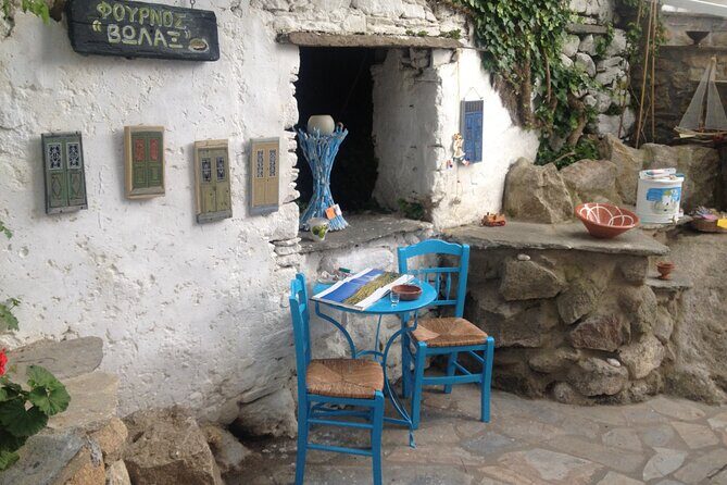 Private Only "The Highlights" Walking tour - The Windmills (Kato Milli)