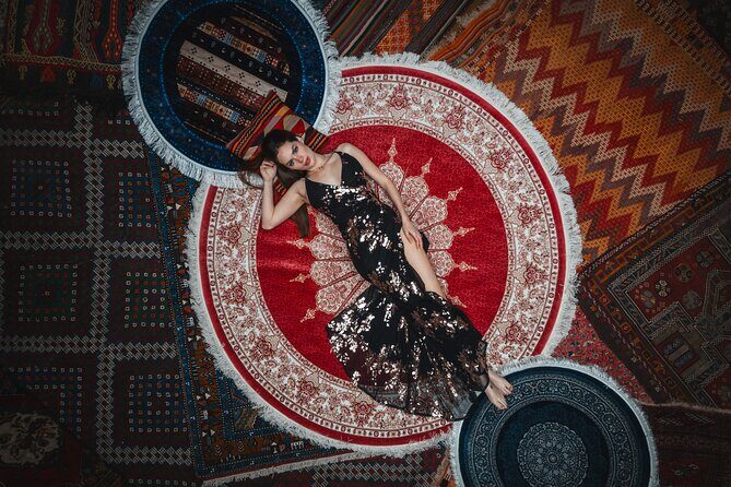 Private Photo & Drone Session in Carpet Gallery - The Setting: Carpet Shop and Rooftop Views