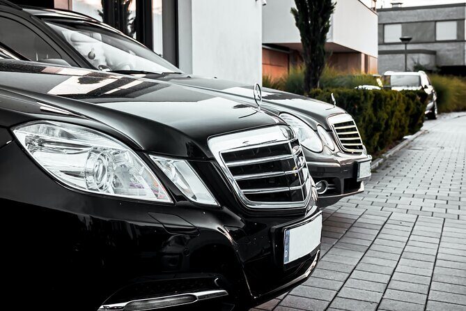 Private Sedan (4 seats) Transfer from Dublin Airport to Dublin City Center - The Experience - Step by Step