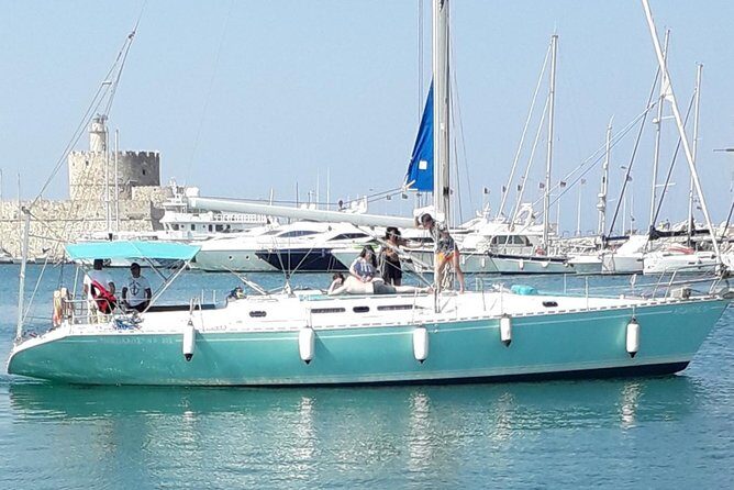 Private sunset cruise with drinks and fruits - Who Is This Tour Best For?