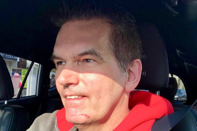 Private Taxi Tour City East & West History and Architecture 3-4h - The Practical Side: Transport, Duration, and Price