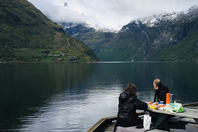 Private tour from Ålesund to Geiranger up to 15 people - FAQ