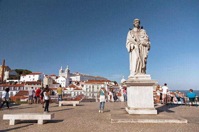 Private Tour: Highlights of Historical Lisbon in 4H with Transfer - Who Should Consider This Tour?
