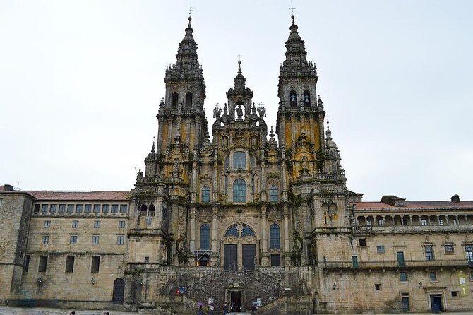 Private Tour Santiago de Compostela & Viana do Castelo from Porto - Viana do Castelo: A Seaside Gem with a Rich Heritage
