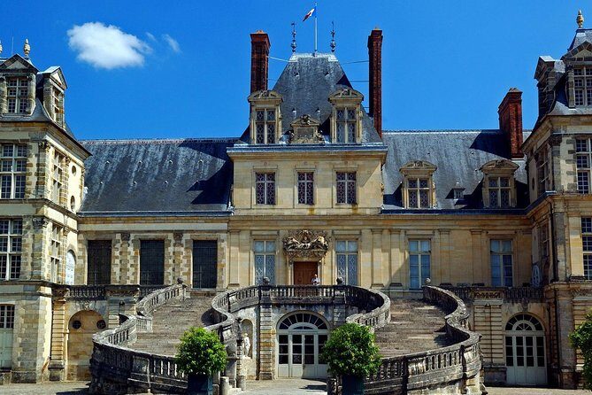 Private tour to Fontainebleau from Paris. Tickets included! - Comfort and Convenience