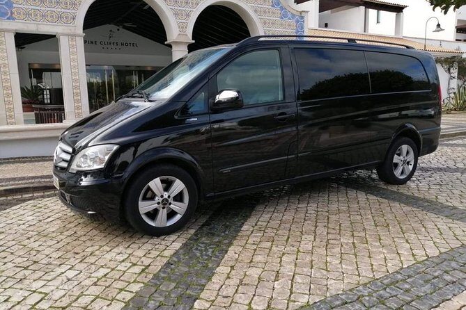Private Transfer from Faro Airport to Albufeira (1-4 pax) - Comfort and Amenities