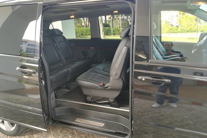 Private Transfer from Faro Airport to Carvoeiro (1-4 pax) - FAQ