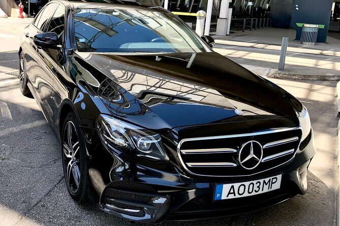 Private transfer from Porto to Lisbon with two Sightseeing stops - Why Choose This Tour?