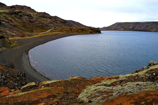 Private Transfer Reykjavik to Keflavik Airport - What Does the Experience Entail?