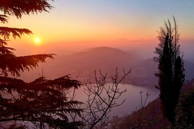 Private trip to Como full day - Starting the Journey: From Milan to Lake Como