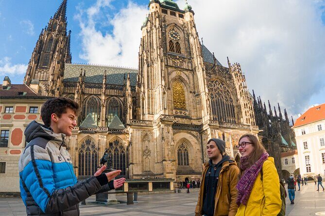 Private Walking Tour: From Charles Bridge to Prague Castle - Who Should Consider This Tour?