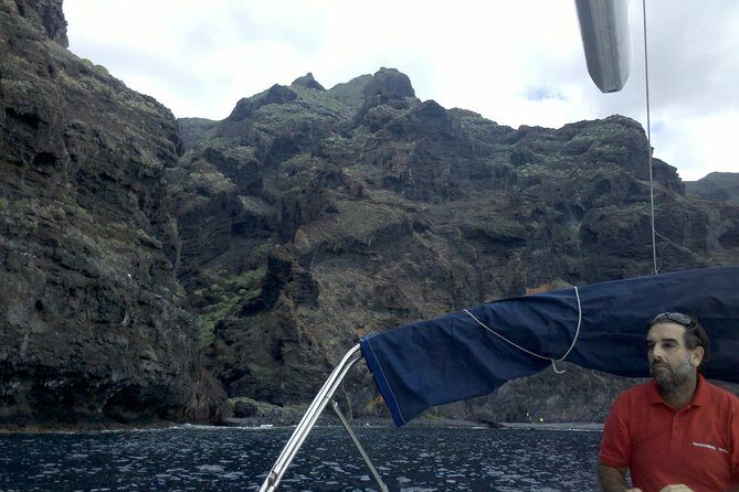 Private Yacht Excursion from Puerto Colon 3 hours - The Bottom Line