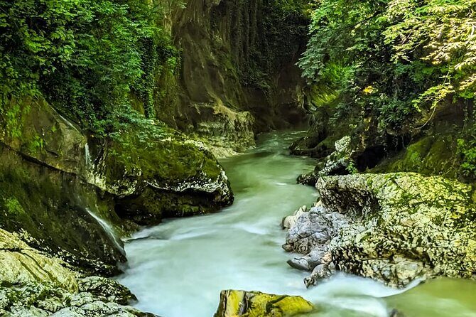 Prometheus Cave & Martvili Canyon Tour from Kutaisi - Transport and Group Dynamics