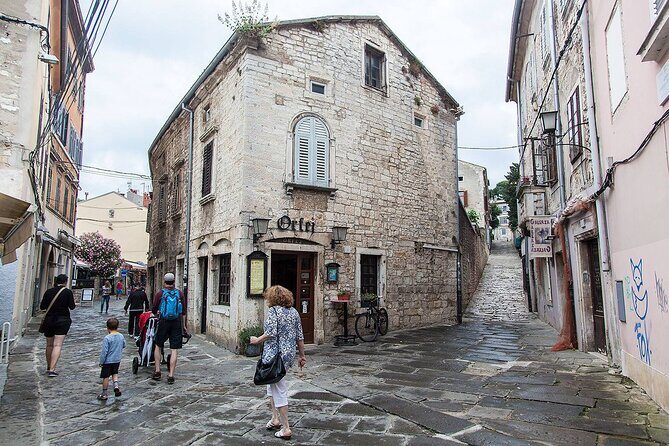 Pula Essentials Walking Tour - The Practical Side: What You Need to Know