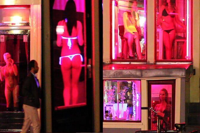 Red Light District Primetime Private Tour for 18+ Only - Who Should Consider This Tour?