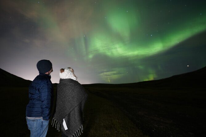 Reykjavik: Northern Lights Tour - Pro Aurora Photos - Small Group - How Does It Compare to Other Tours?