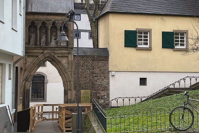 Roman Cologne: A Self-Guided Audio Tour - Practical Aspects and User Perspectives