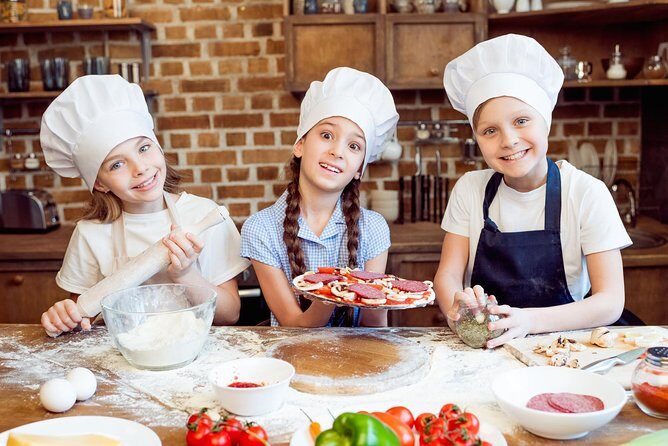 Rome For Kids: Small Group Pizza Making Class - The Perfect Fit for You?