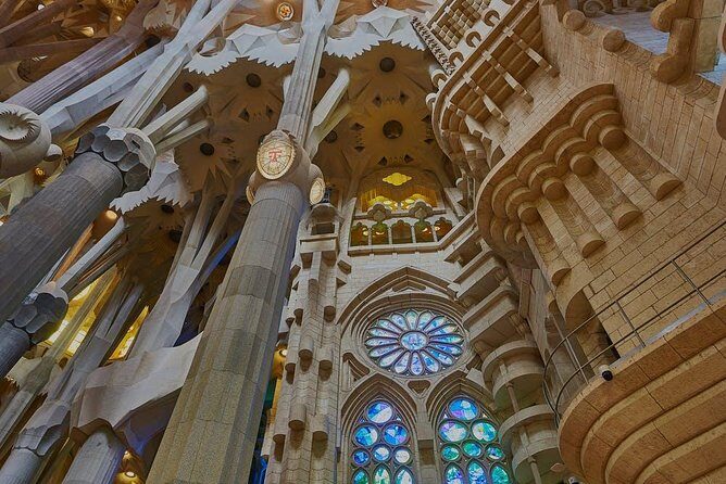Sagrada Familia Evening Private Tour with Expert Guide - Why Choose the Sagrada Familia Evening Private Tour?
