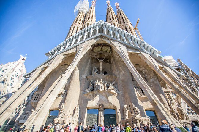 Sagrada Familia Fast Track Guided Tour with Towers Access - Real Feedback from Travelers