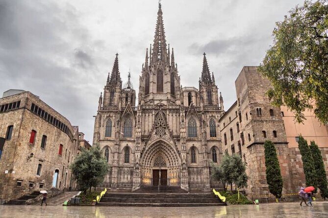 Sagrada Familia & Gothic Quarter Private Tour - FAQs
