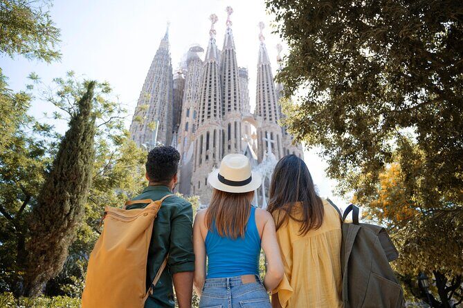 Sagrada Familia Private Guided Tour - The Guides: Knowledge That Matters