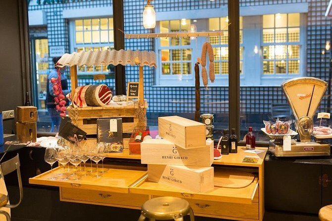 Saint-Germain Flavors Sweet & Savory Food Tasting Tour - Detailed Breakdown of the Itinerary