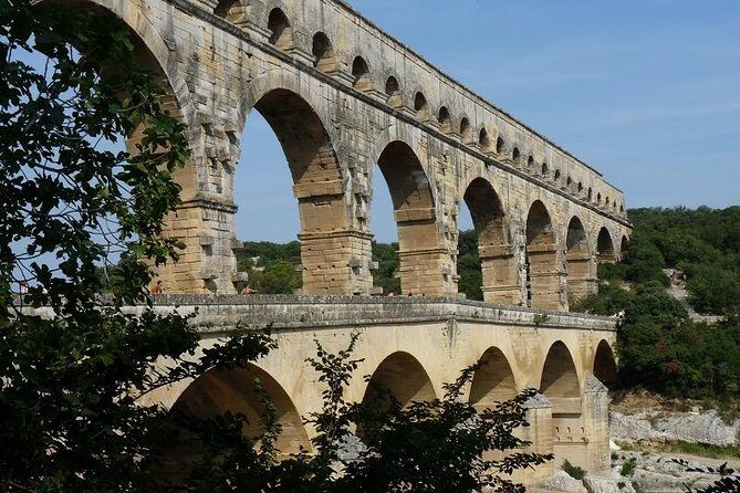 Saint Remy, Les Baux and Pont du Gard Small Group Day Trip - Is it worth the price?