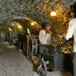 Santorini 6 hours Day tour and Lunch - Who Should Consider This Tour?