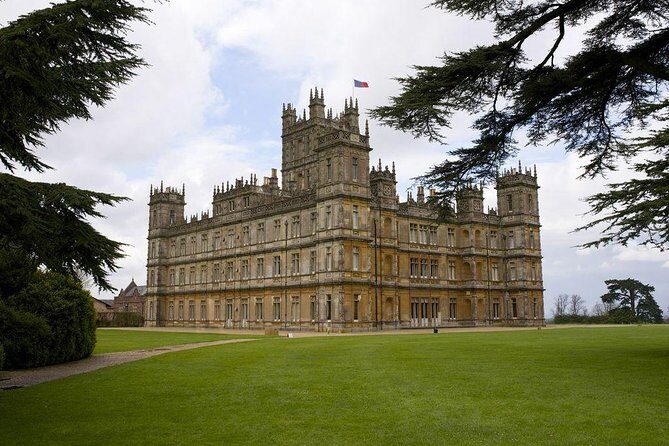 Shared Group Downton Abbey and Highclere Castle Tour from London - The Value Factor